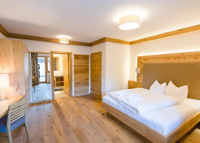 Hotel Giessenbach 4*